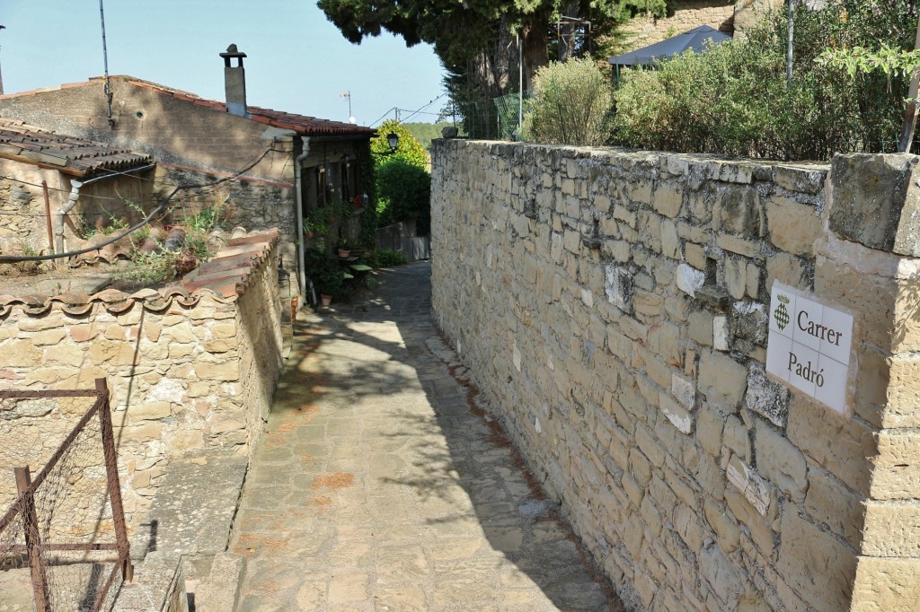 Foto: Pueblo medieval - Talamanca (Barcelona), España