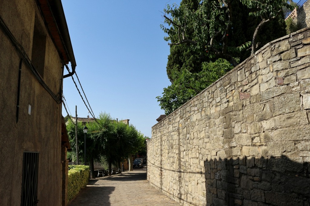 Foto: Pueblo medieval - Talamanca (Barcelona), España