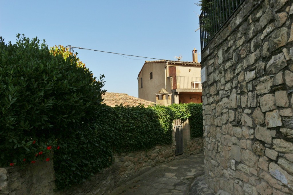 Foto: Pueblo medieval - Talamanca (Barcelona), España