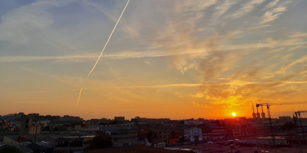 Foto: Amanecer - Barcelona (Cataluña), España