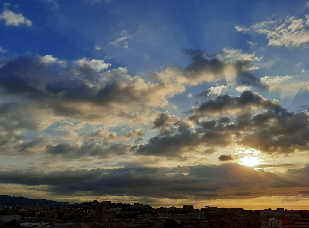 Foto: Amanecer - Barcelona (Cataluña), España