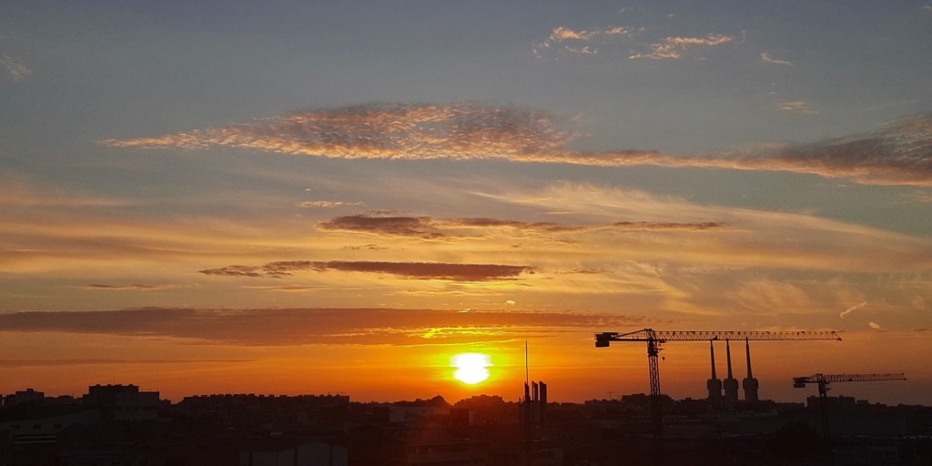 Foto: Amanecer - Barcelona (Cataluña), España