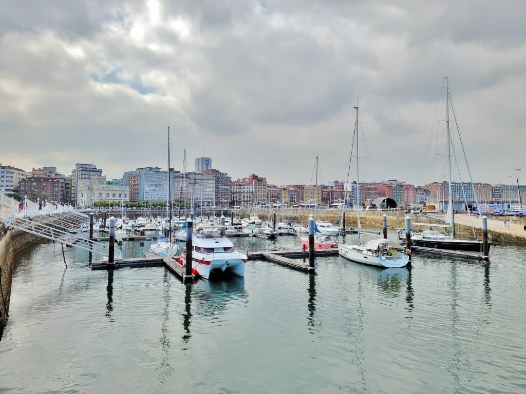 Foto: Puerto - Gijón (Asturias), España