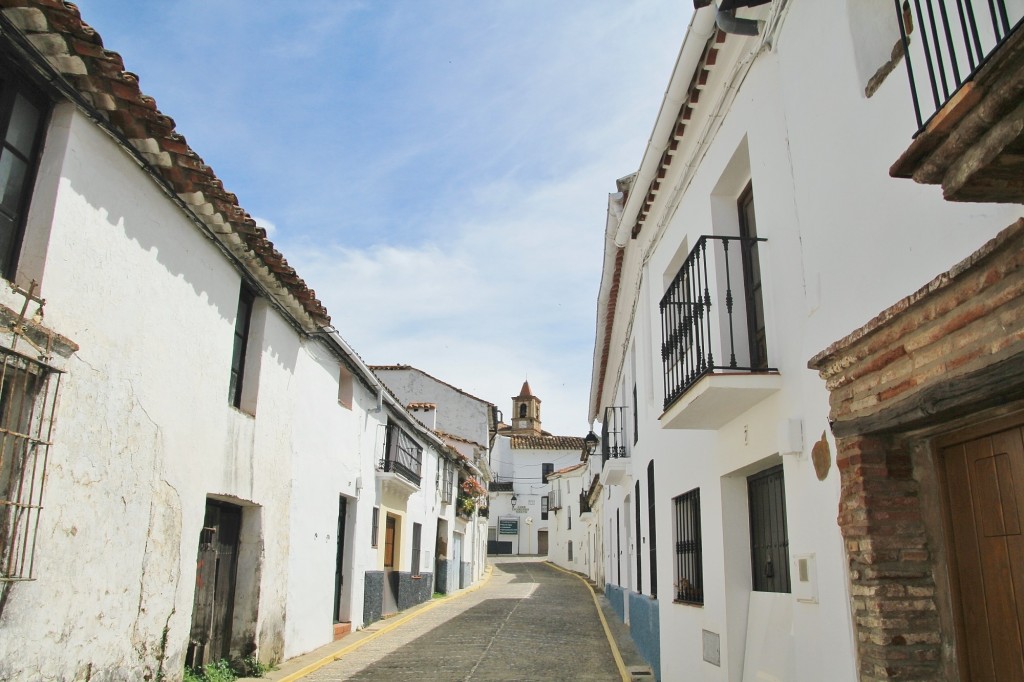 Foto: Vista del pueblo - Castaño del Robledo (Huelva), España