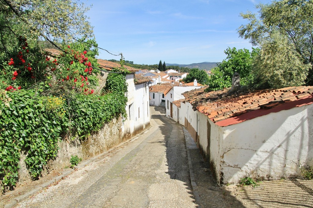 Foto: Vista del pueblo - Cortelazor (Huelva), España