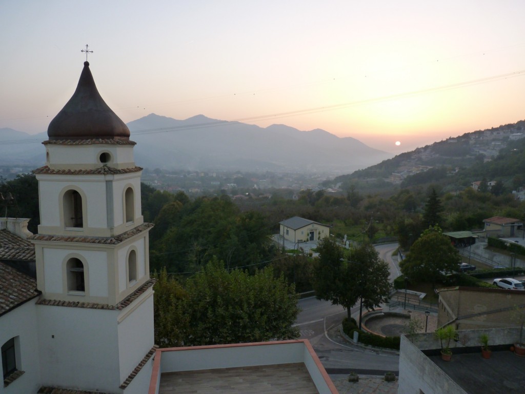 Foto: Puesta de sol - Villa (Campania), Italia