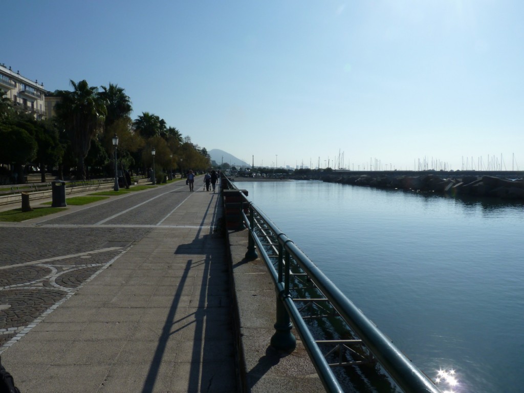 Foto: Paseo costero - Salerno (Campania), Italia