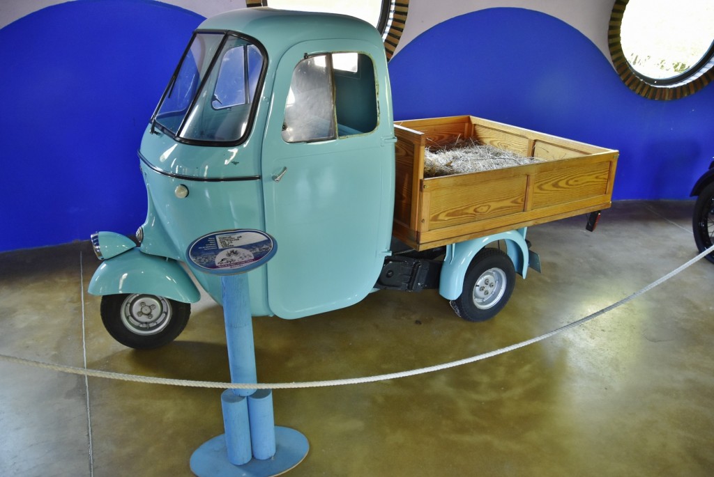 Foto: Museo de la moto y el coche clásico - Hervás (Cáceres), España