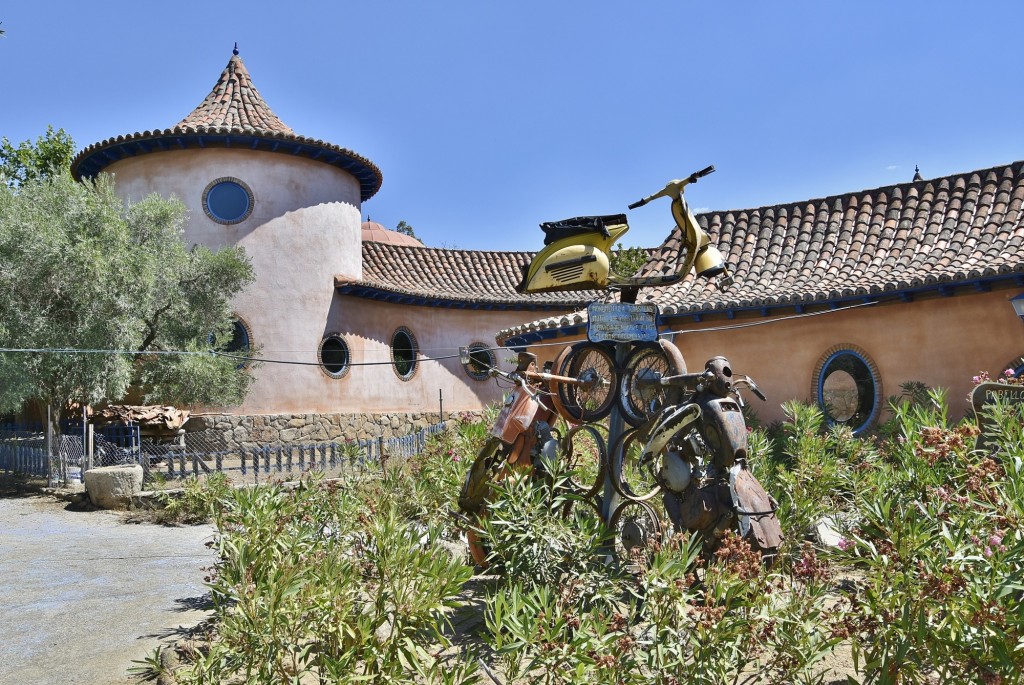 Foto: Museo de la moto y el coche clásico - Hervás (Cáceres), España