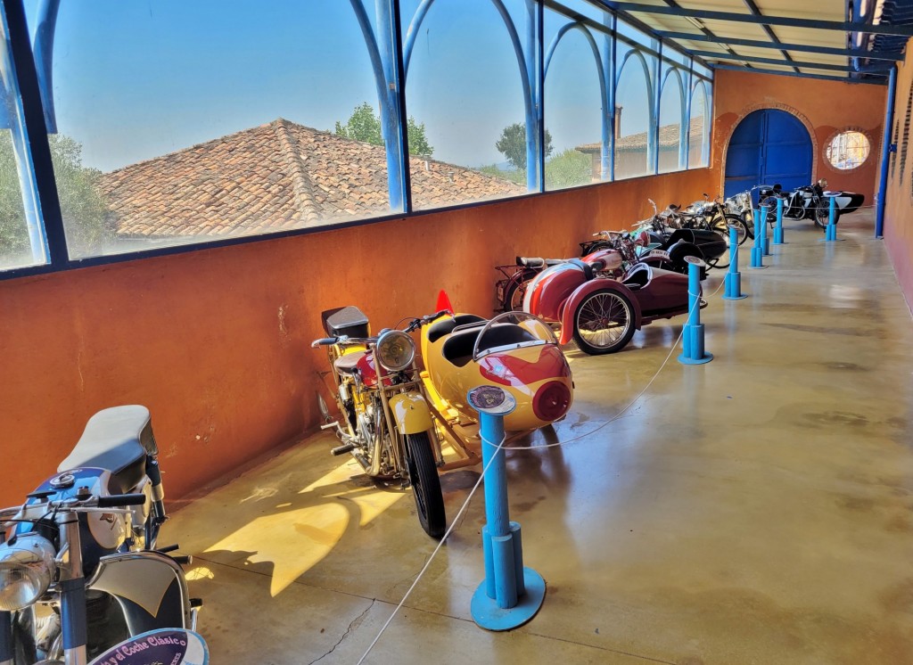 Foto: Museo de la moto y el coche clásico - Hervás (Cáceres), España