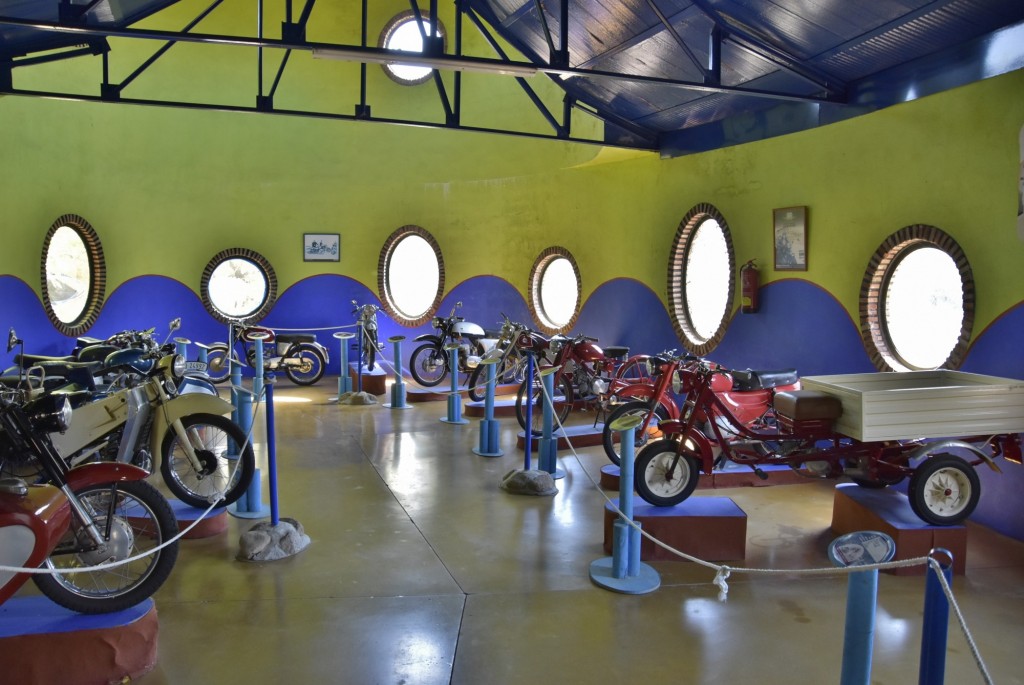 Foto: Museo de la moto y el coche clásico - Hervás (Cáceres), España