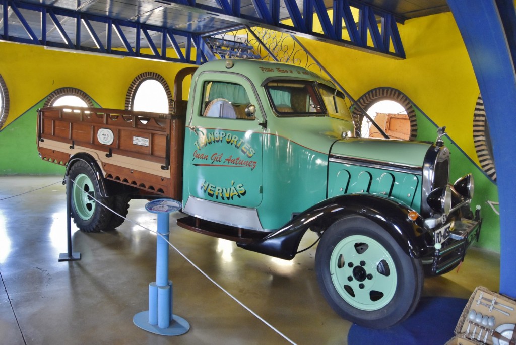 Foto: Museo de la moto y el coche clásico - Hervás (Cáceres), España