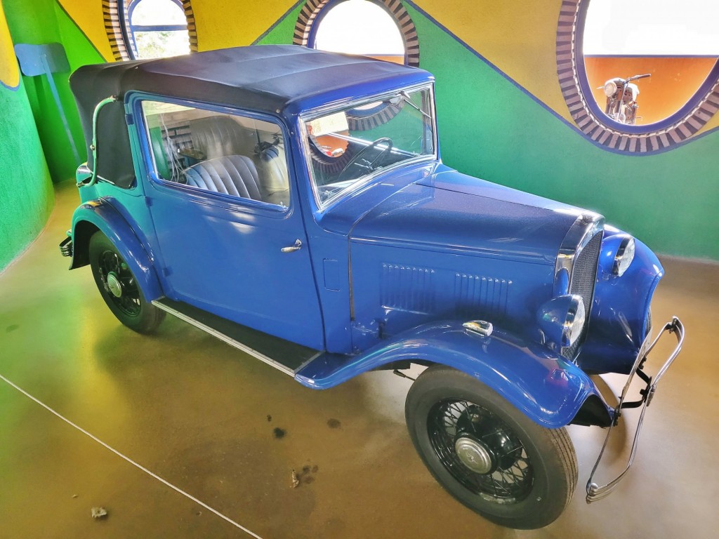 Foto: Museo de la moto y el coche clásico - Hervás (Cáceres), España