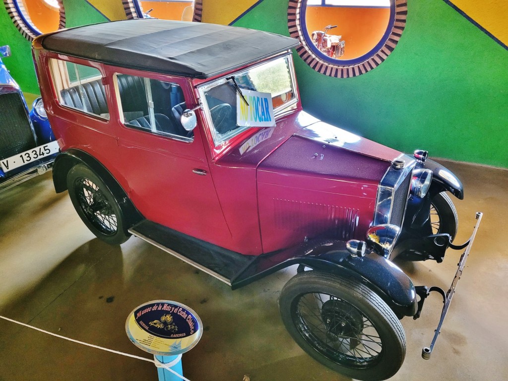 Foto: Museo de la moto y el coche clásico - Hervás (Cáceres), España