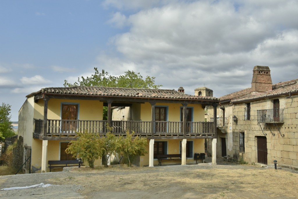 Foto: Vista del pueblo - Granadilla (Cáceres), España