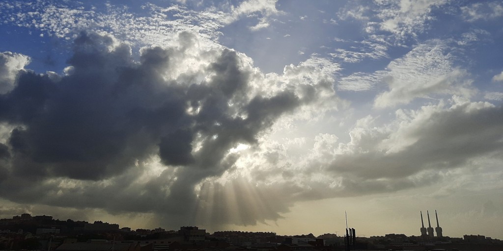 Foto: Amanecer - Barcelona (Cataluña), España