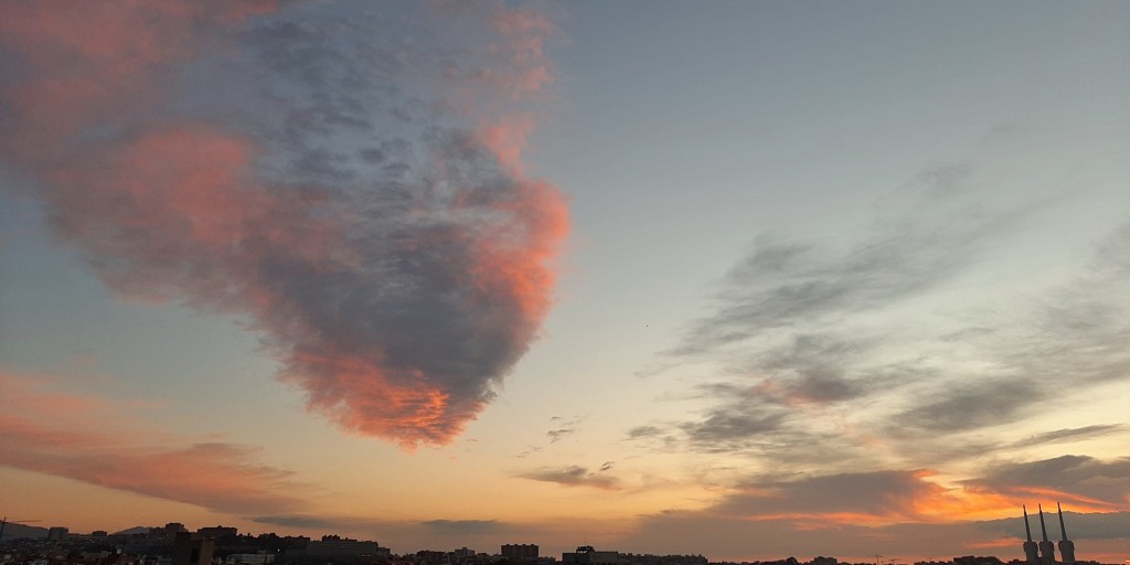 Foto: Amanecer - Barcelona (Cataluña), España