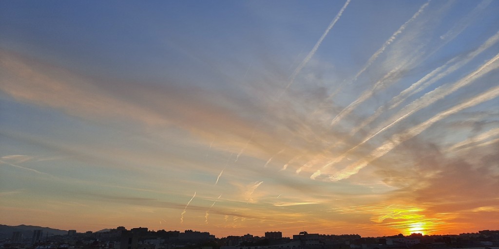 Foto: Amanecer - Barcelona (Cataluña), España