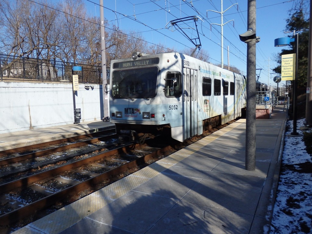 Foto: metrotranvía de Baltimore en estación Linthicum - Linthicum (Maryland), Estados Unidos