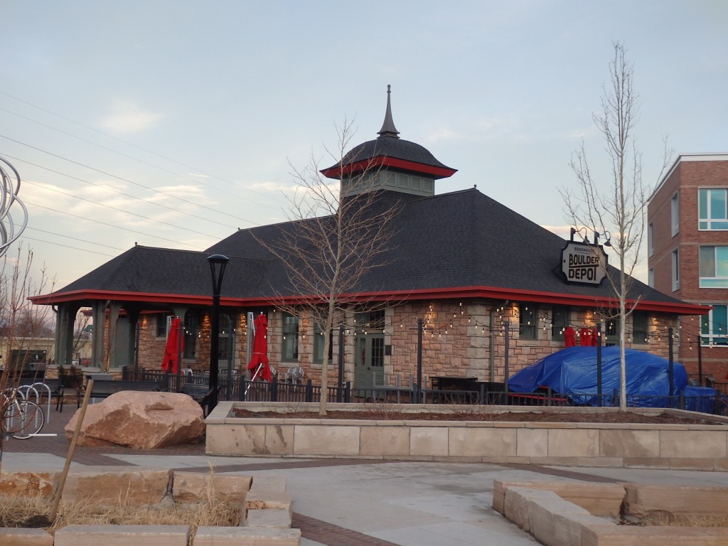 Foto: ex estación, actual restaurante - Boulder (Colorado), Estados Unidos