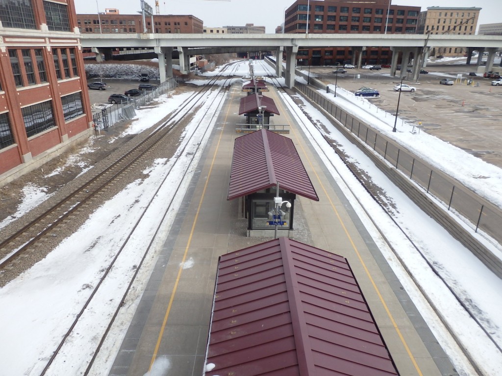 Foto: estación Target Field del tren local Northstar - Minneapolis (Minnesota), Estados Unidos