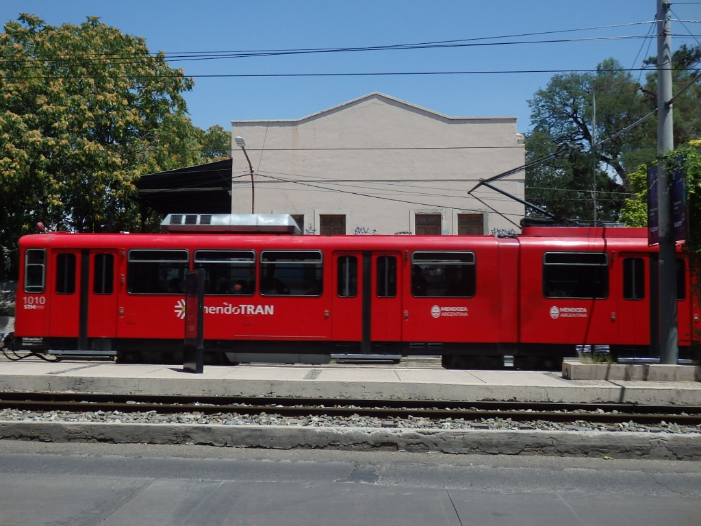 Foto: metrotranvía - Mendoza, Argentina