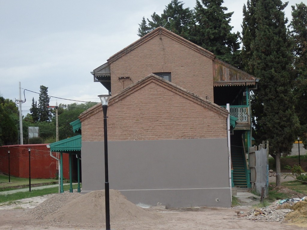 Foto: ex estación del FC San Martín - Luján de Cuyo (Mendoza), Argentina
