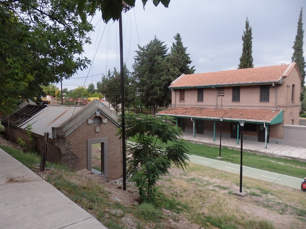 Foto: ex estación del FC San Martín - Luján de Cuyo (Mendoza), Argentina
