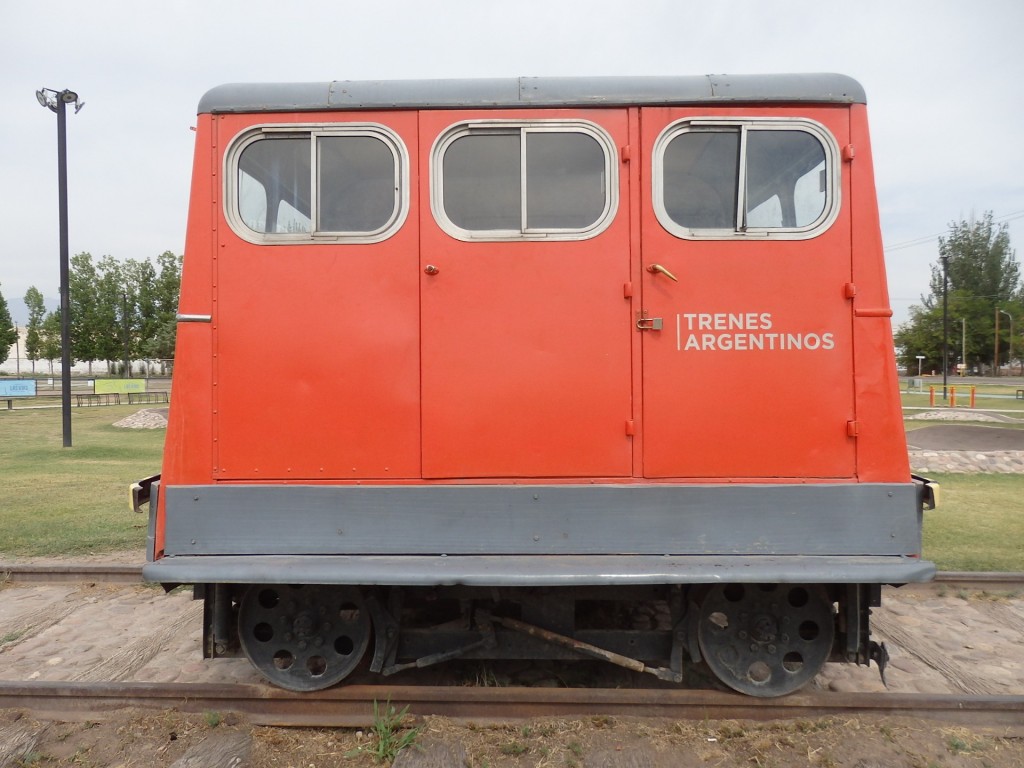 Foto: dresina en exhibición - Tunuyán (Mendoza), Argentina