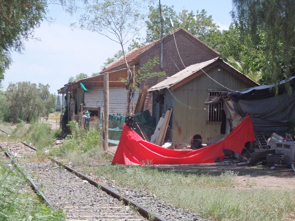 Foto: ex estación del FC San Martín - Russell (Mendoza), Argentina