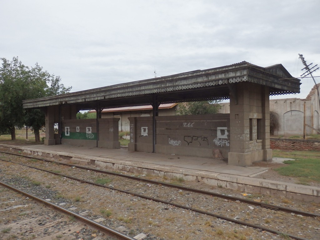 Foto: ex estación del FC San Martín - La Colonia (Mendoza), Argentina