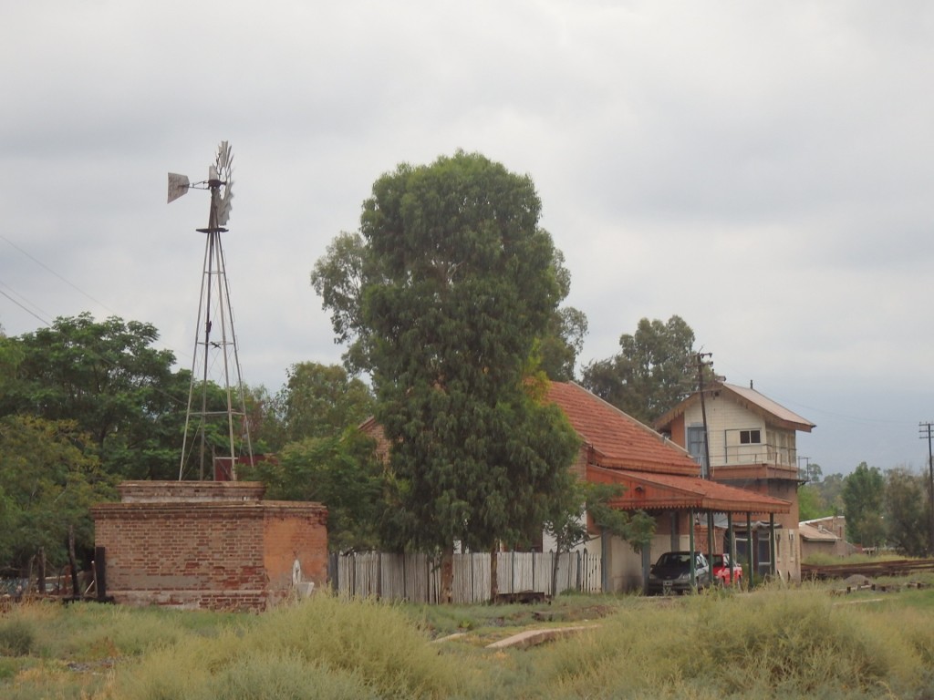 Foto: ex estación Espejo del FC San Martín - Las Heras (Mendoza), Argentina