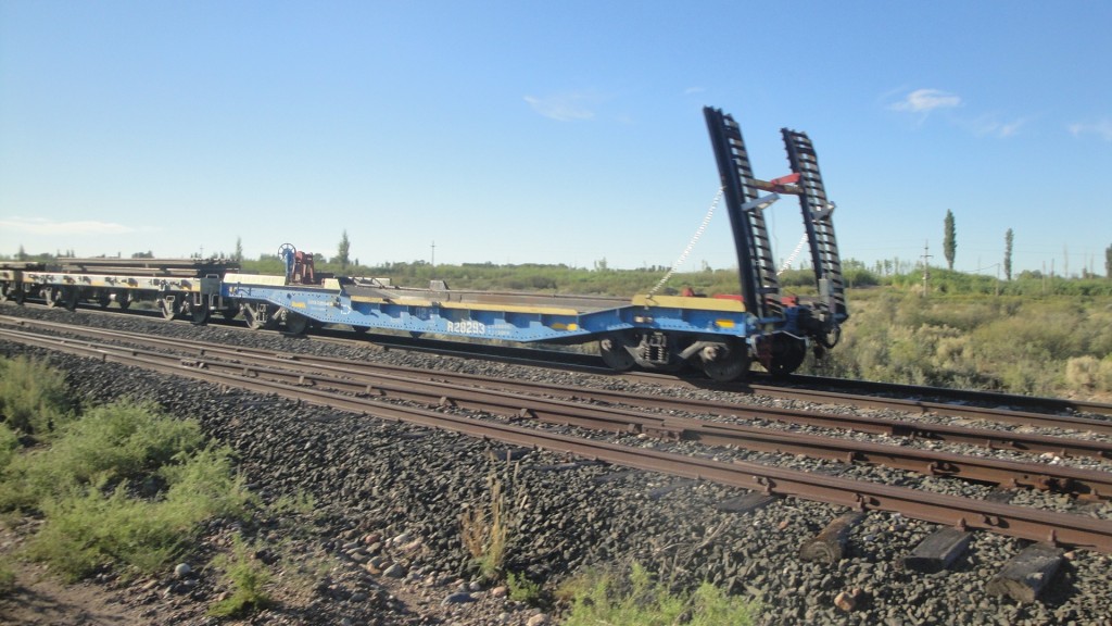 Foto: tren rodante - Gobernador Civit (Mendoza), Argentina