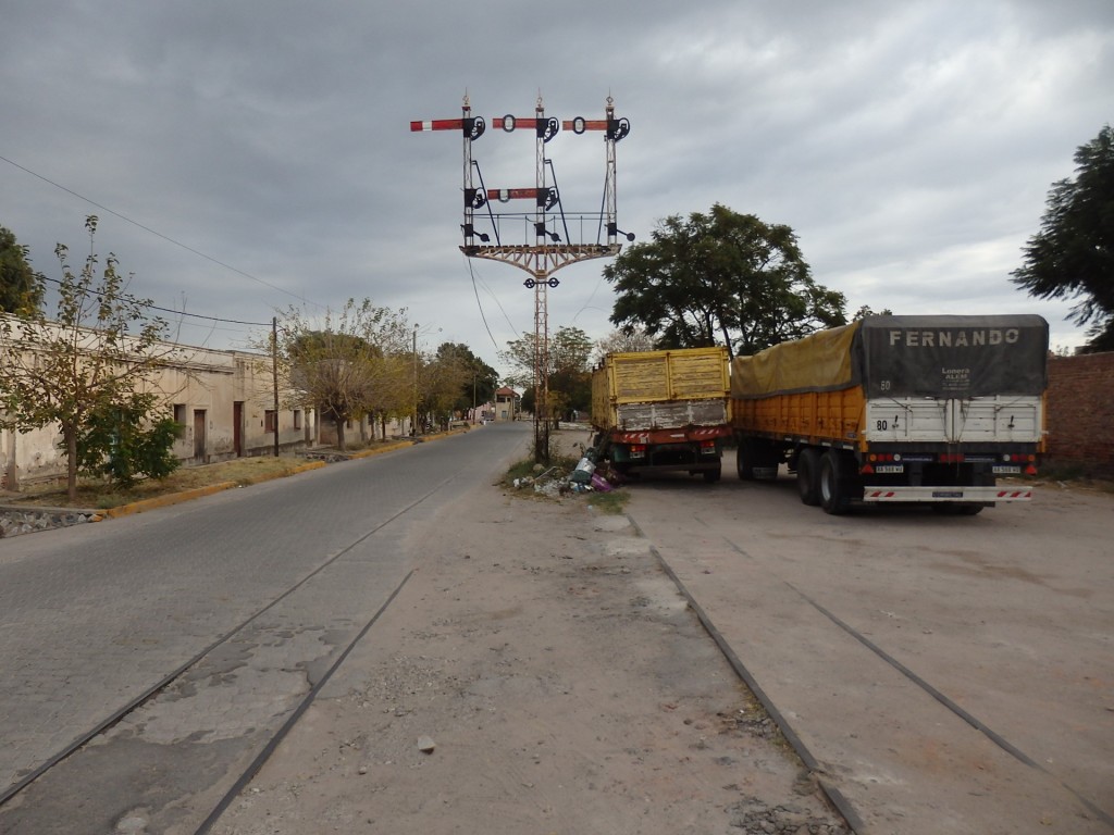 Foto: árbol de señales - Cruz del Eje (Córdoba), Argentina