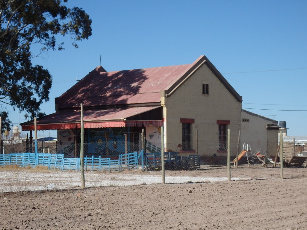 Foto: ex estación del FC San Martín - Costa de Araujo (Mendoza), Argentina