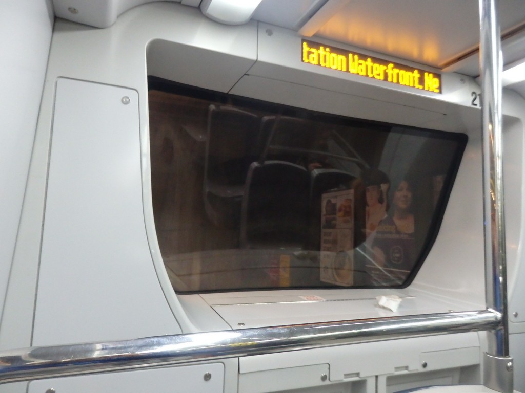 Foto: otro modelo del Skytrain - Vancouver (British Columbia), Canadá