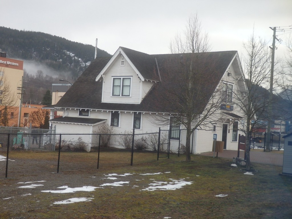 Foto: estación y museo, fachada - Terrace (British Columbia), Canadá