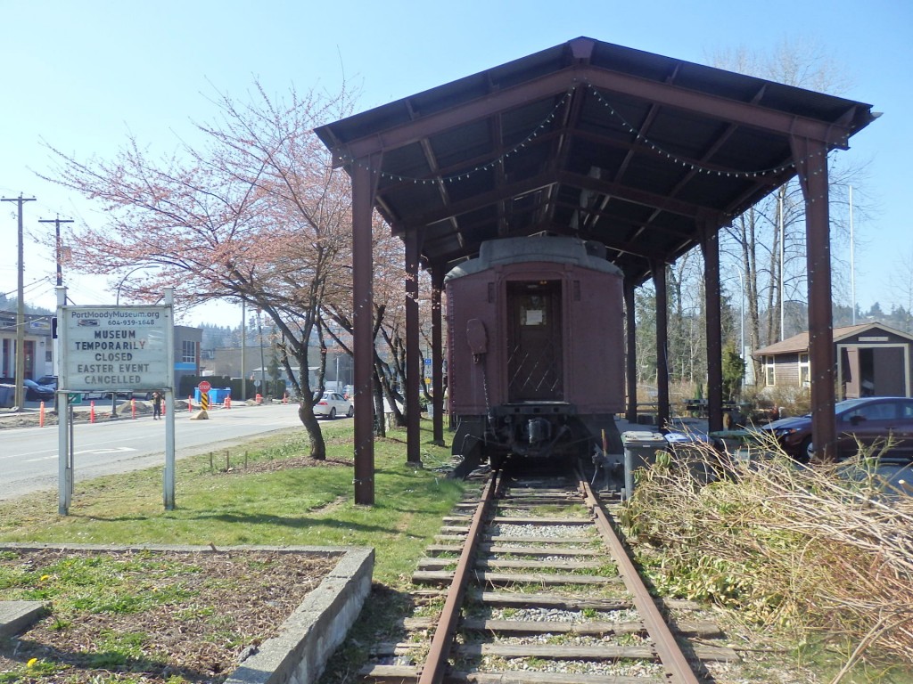 Foto: coche en la ex estación - Port Moody (British Columbia), Canadá