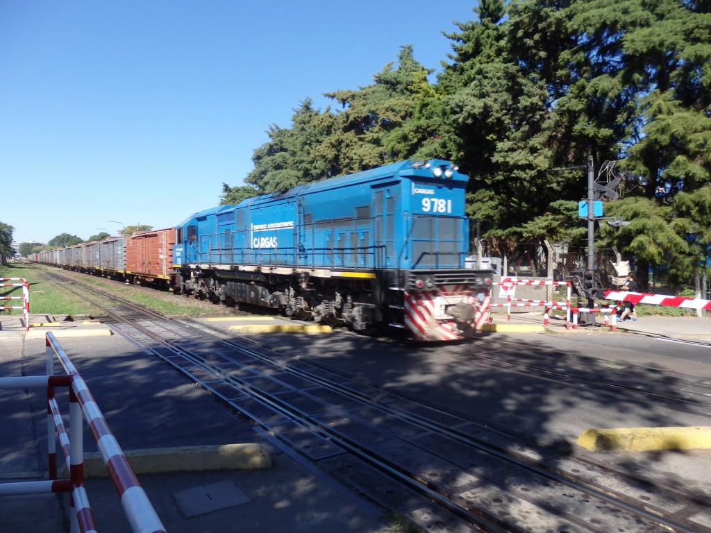 Foto: carguero en el FC Belgrano - Florida Oeste (Buenos Aires), Argentina