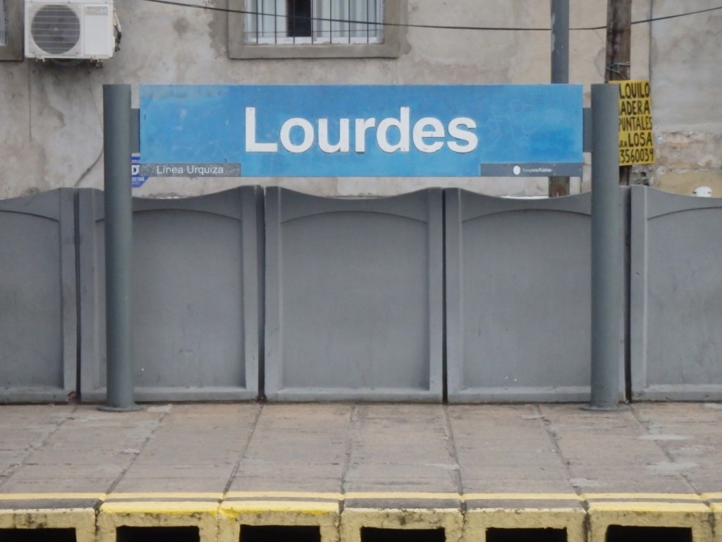 Foto: estación del FC Urquiza (Metrovías) - Santos Lugares / Villa Bernardo Monteagudo (Buenos Aires), Argentina