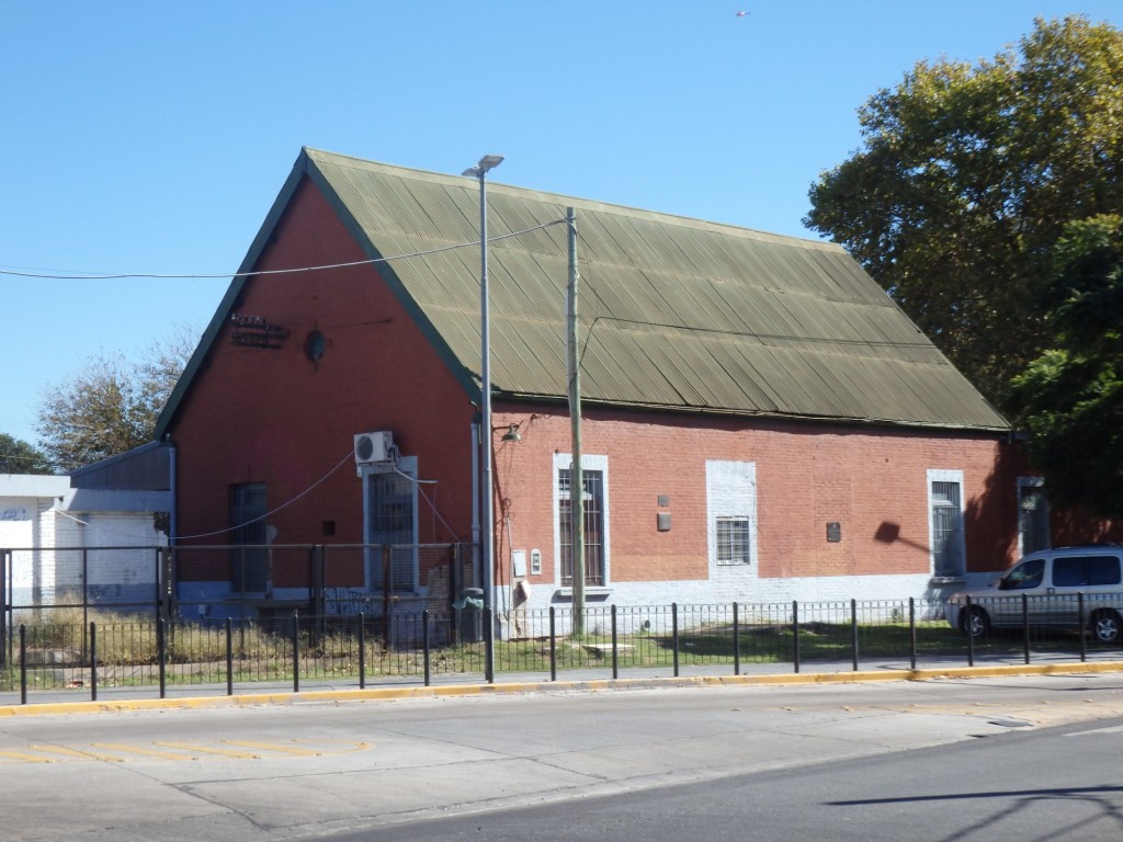 Foto: estación del FC Belgrano (Ferrovías) - Munro (Buenos Aires), Argentina