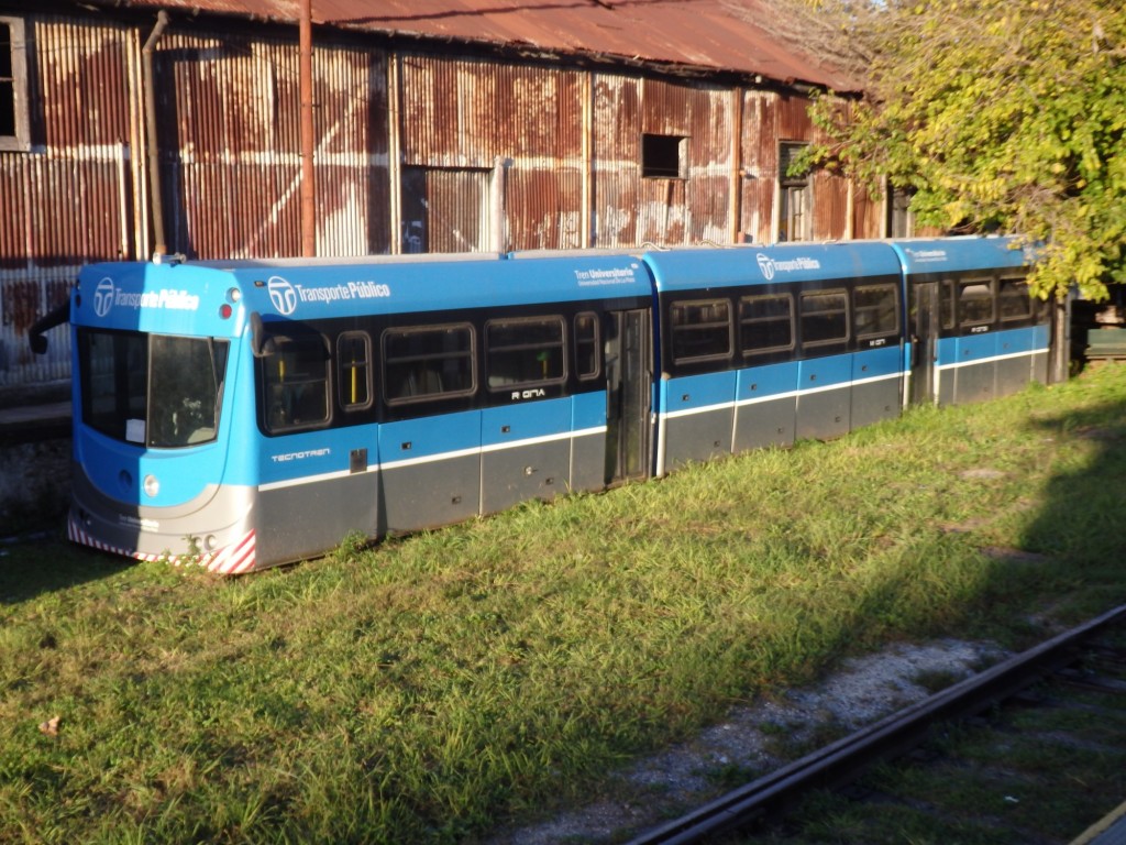 Foto: primer Tren Universitario (a) - La Plata (Buenos Aires), Argentina