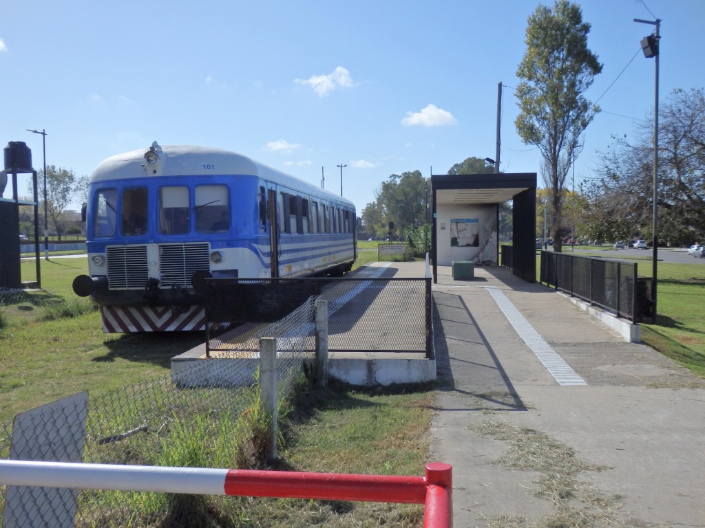 Foto: Tren Universitario (a) - La Plata (Buenos Aires), Argentina