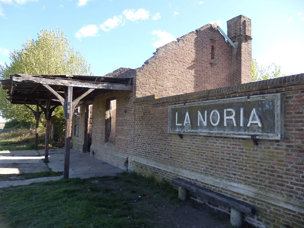 Foto: estación del FC Roca - La Noria (Buenos Aires), Argentina