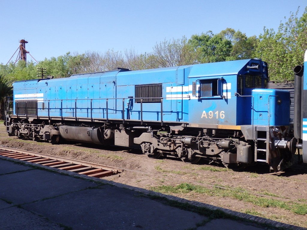 Foto: estación del FC Roca - Lobos (Buenos Aires), Argentina