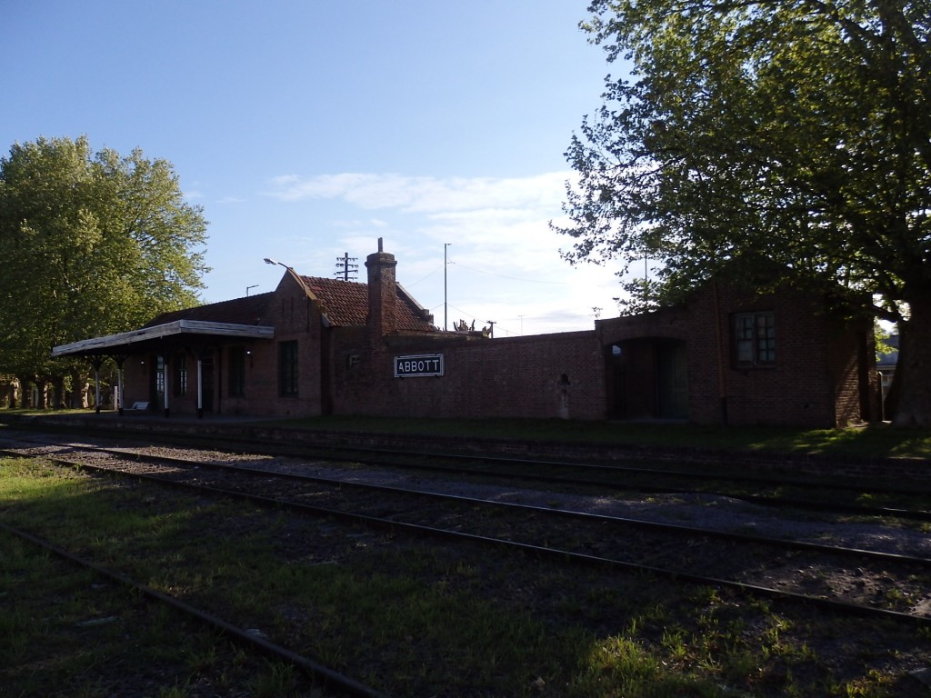 Foto: estación del FC Roca - Abbott (Buenos Aires), Argentina