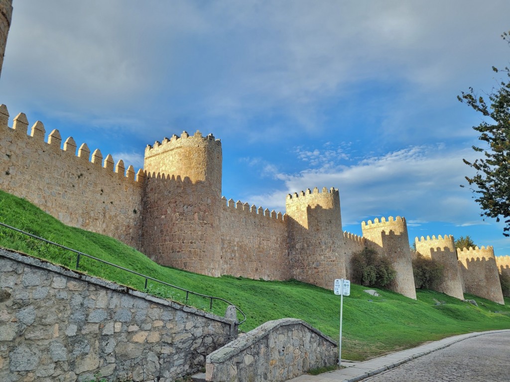 Foto: Muralla - Ávila (Castilla y León), España