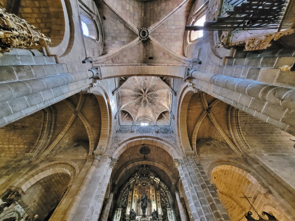 Foto: Iglesia de San Pedro Apóstol - Ávila (Castilla y León), España