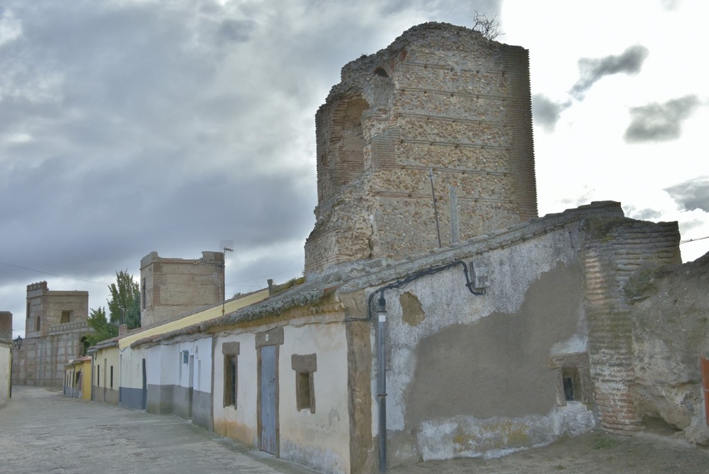 Foto: Muralla - Madrigal de las Altas Torres (Ávila), España