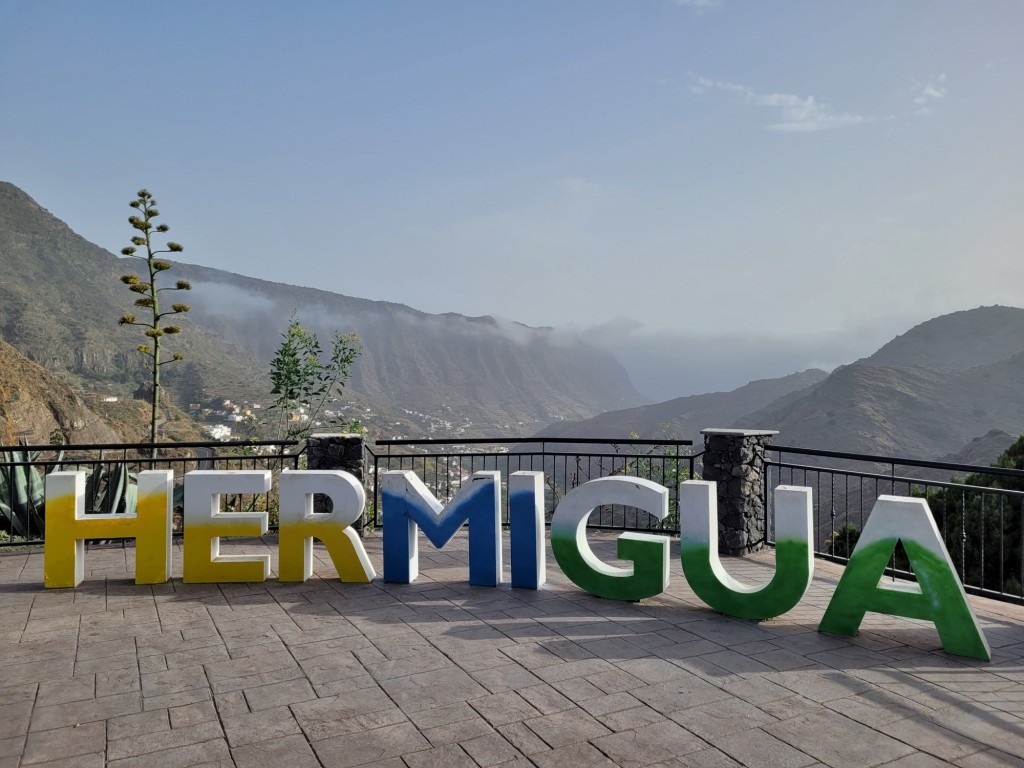 Foto: Vista del pueblo - Hermigua (La Gomera) (Santa Cruz de Tenerife), España